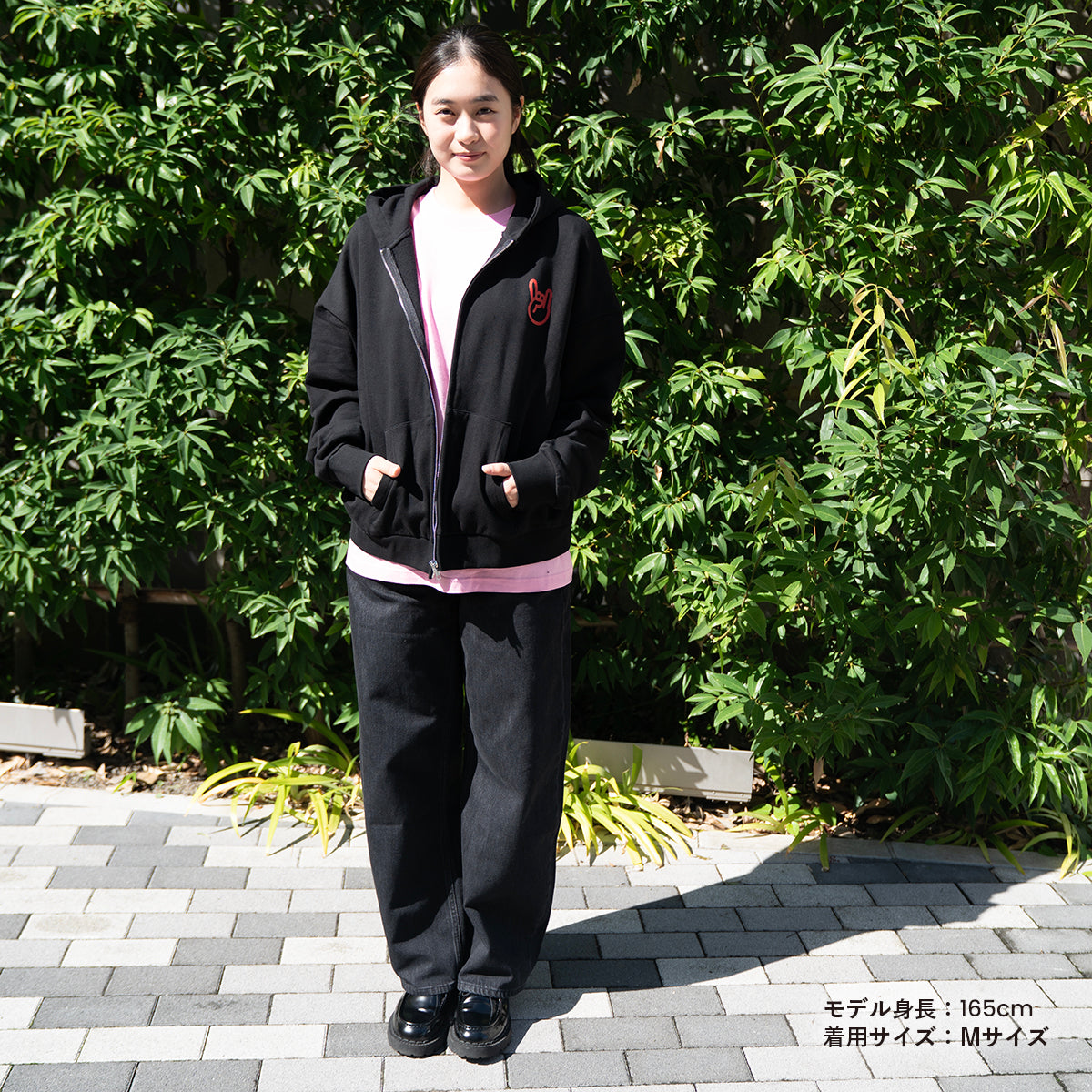 THE SHOW MAN パーカー – Rockon Social Club | NARITA THOMAS SIMPSON